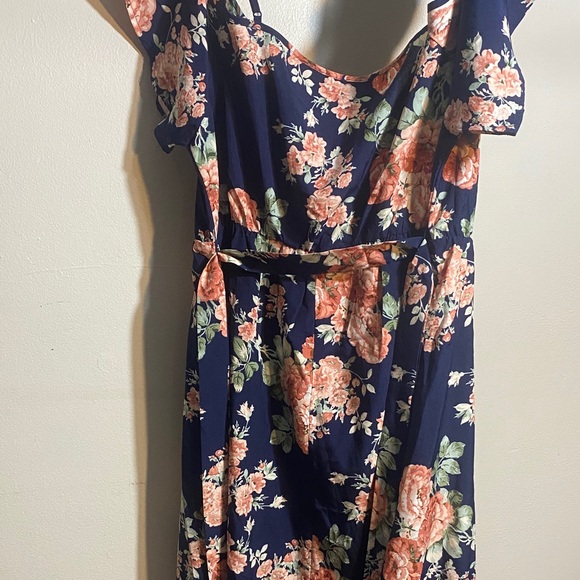 SHEIN Navy Floral Dress - Picture 5 of 5